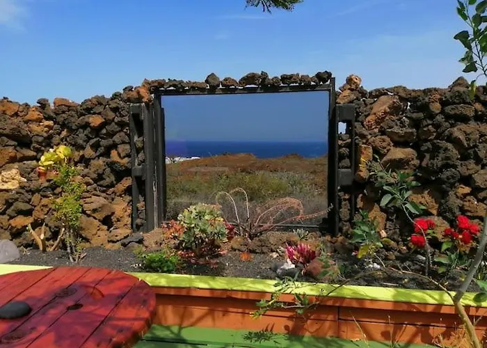 The Secret Garden Lanzarote Κάμπινγκ *